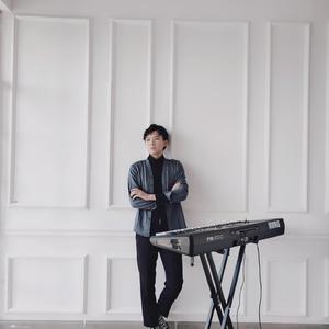 宝贝别穿内衣了我要摸摸视频
